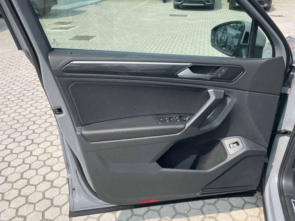 Volkswagen Tiguan 2.0 tdi scr Elegance 150cv dsg