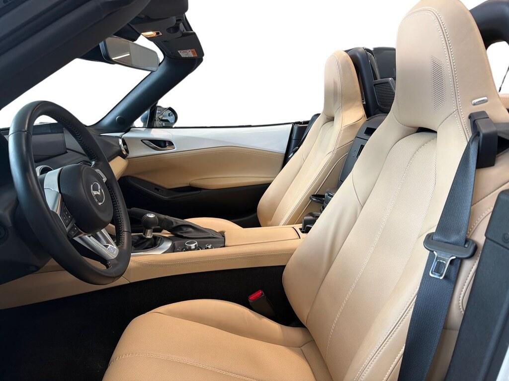 Mazda MX-5 1.5 Kazari