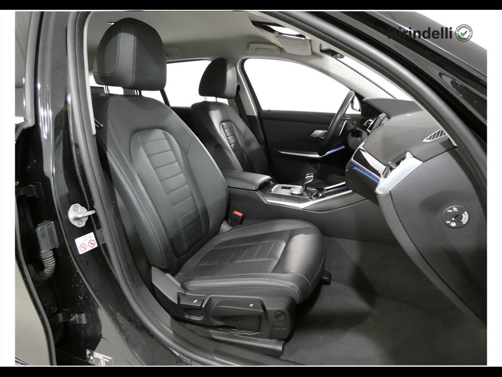 BMW Serie 3 320d Touring mhev 48V Luxury auto