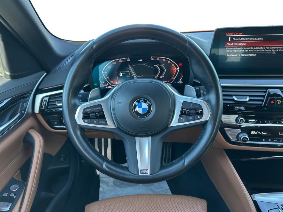 BMW Serie 5 530d Touring mhev 48V xdrive Msport auto
