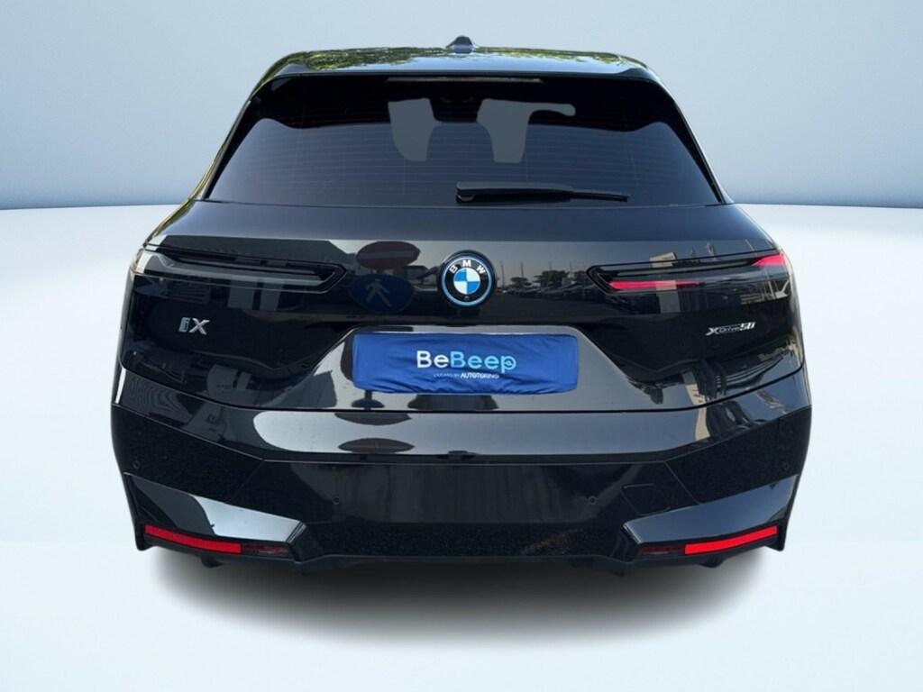 BMW iX xdrive50 pacchetto sportivo