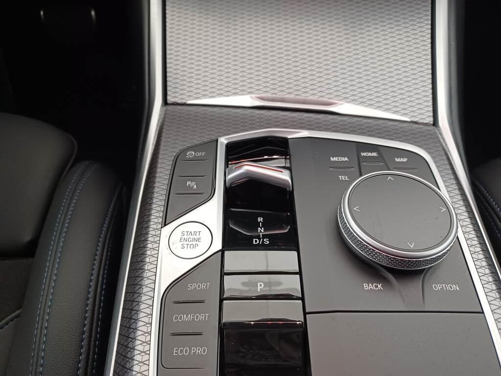 BMW Serie 3 320d Touring mhev 48V Msport xdrive auto