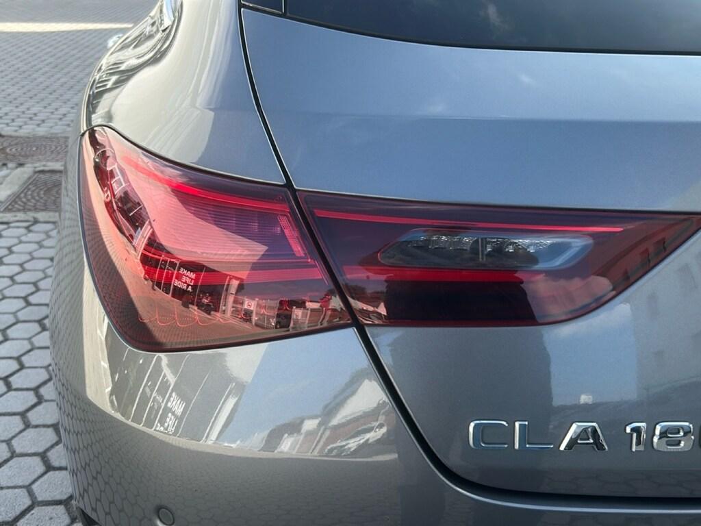 Mercedes CLA Shooting Brake 180 AMG Line Advanced Plus auto