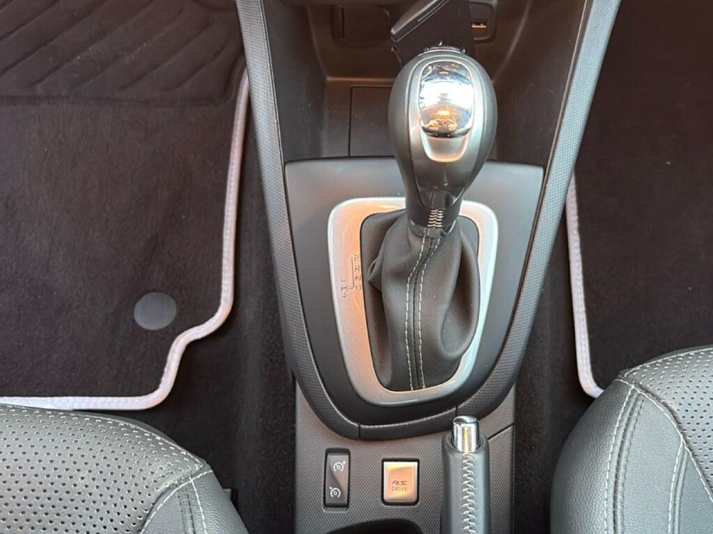 Renault Clio 5p 1.6 16v Monaco GP 200cv edc