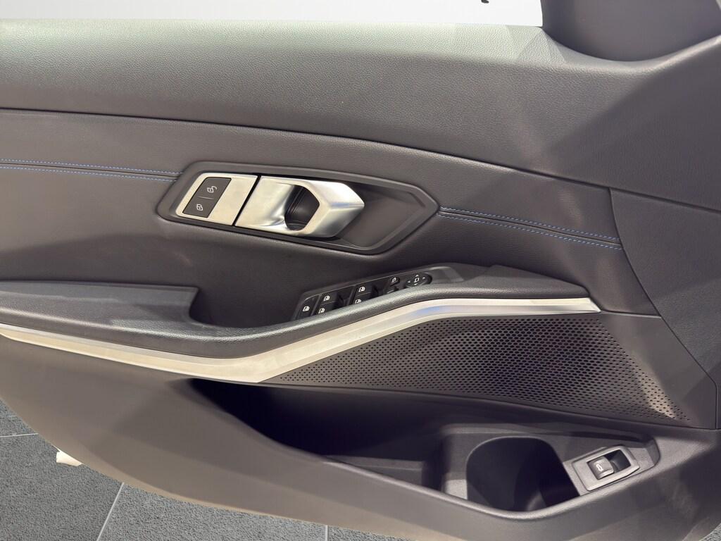 BMW Serie 3 320d Touring mhev 48V Msport xdrive auto
