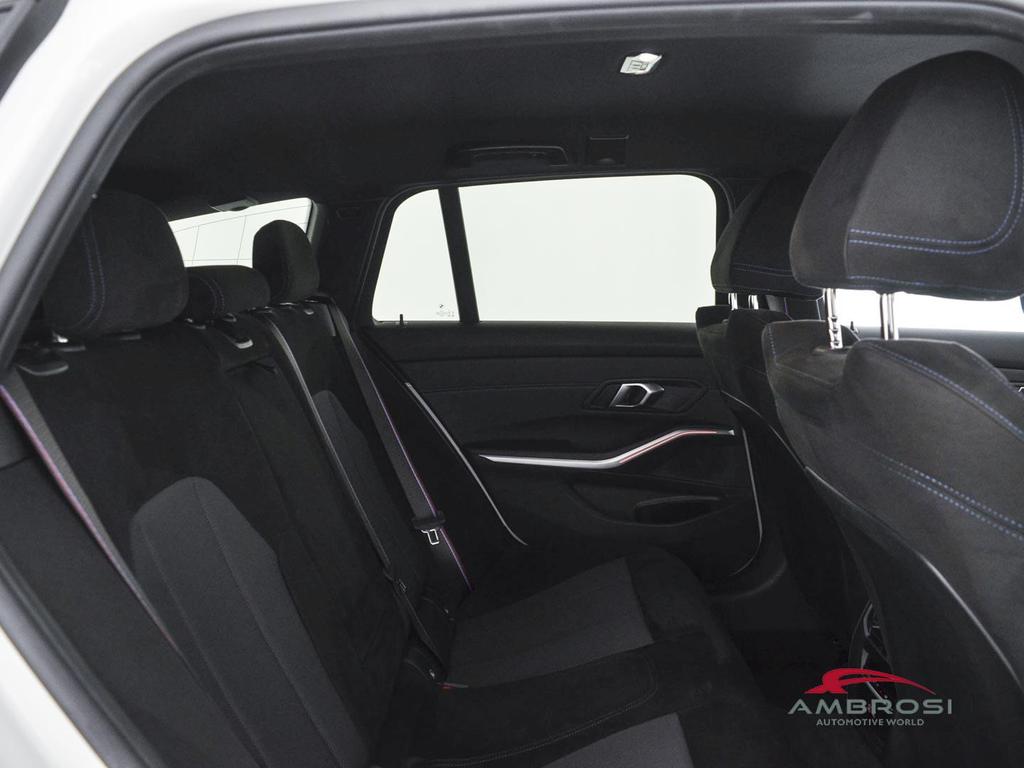 BMW Serie 3 320d Touring mhev 48V Msport xdrive auto