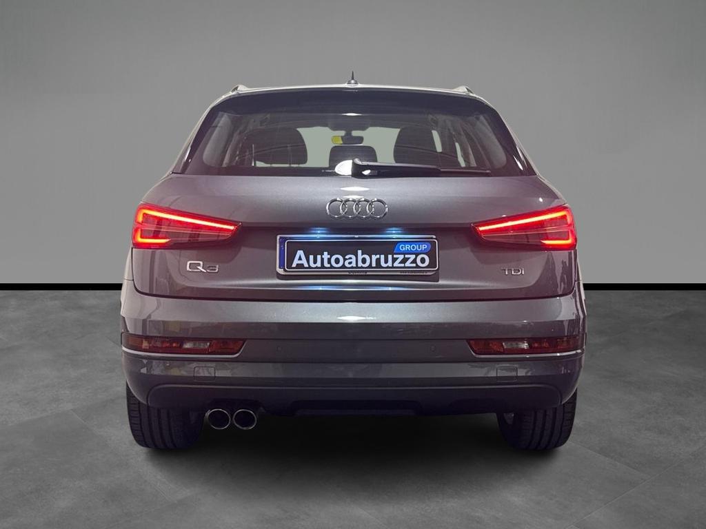 Audi Q3 2.0 tdi Business 120cv s-tronic