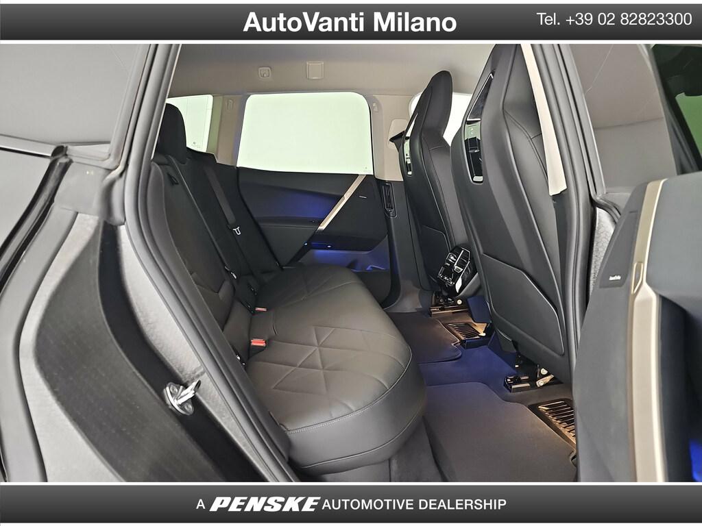 BMW iX xdrive40 pacchetto sportivo