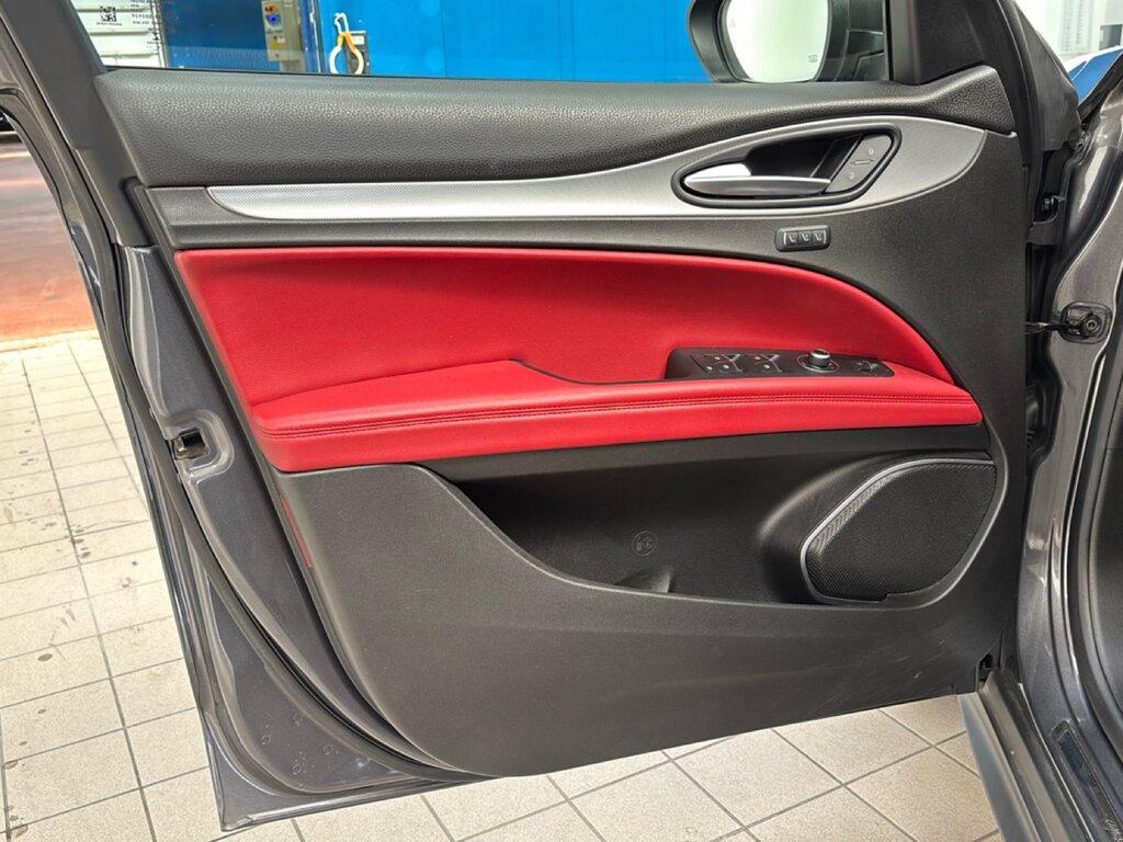 Alfa Romeo Stelvio 2.2 t Business Q4 210cv auto my19