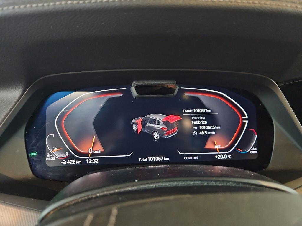 BMW X5 xdrive30d mhev 48V xLine auto