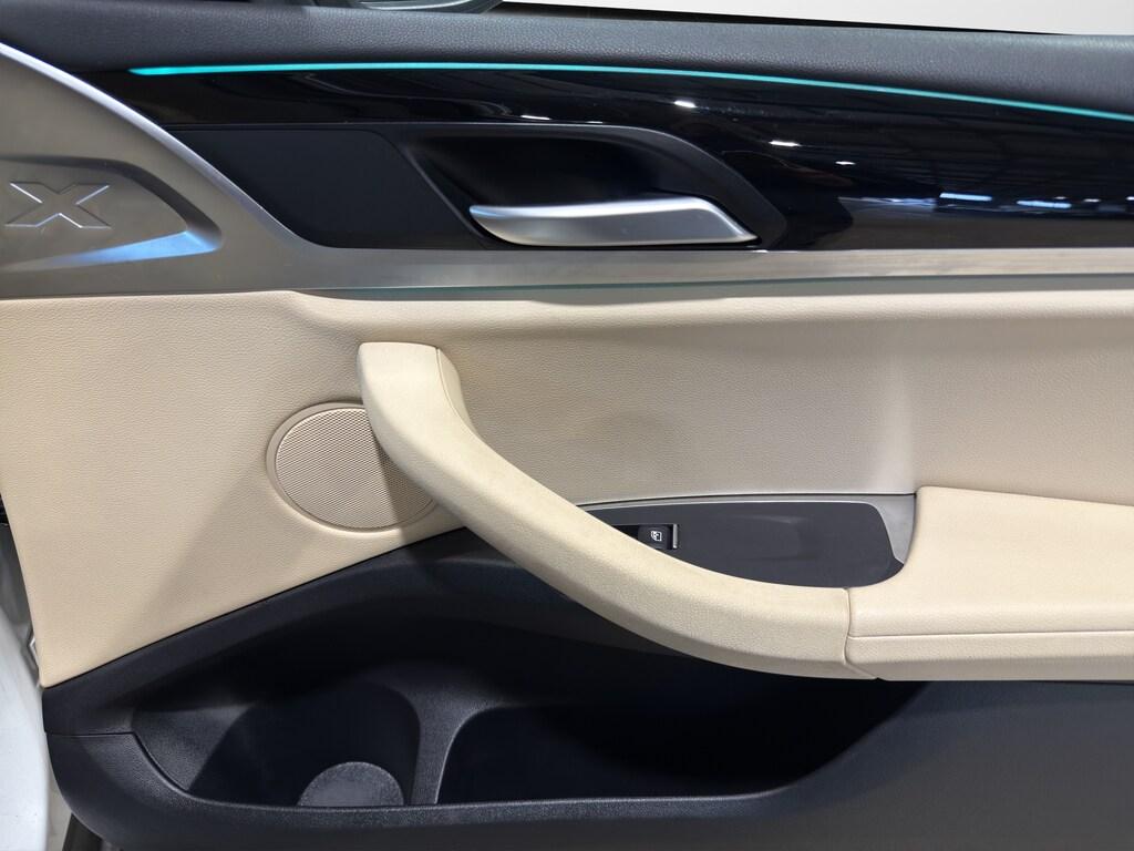 BMW X3 xdrive20d mhev 48V auto