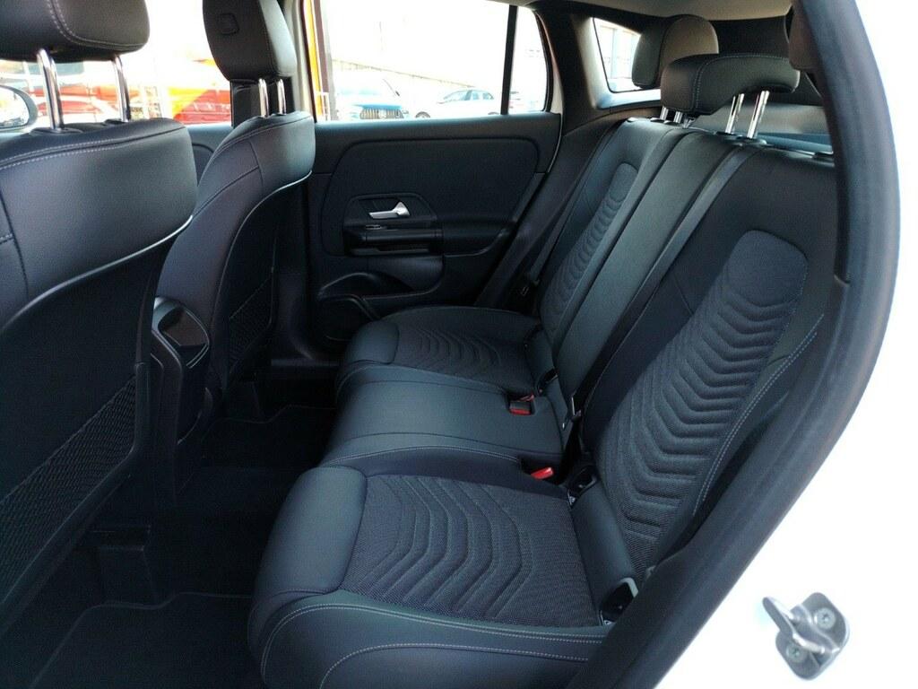 Mercedes GLA 180 d Advanced auto