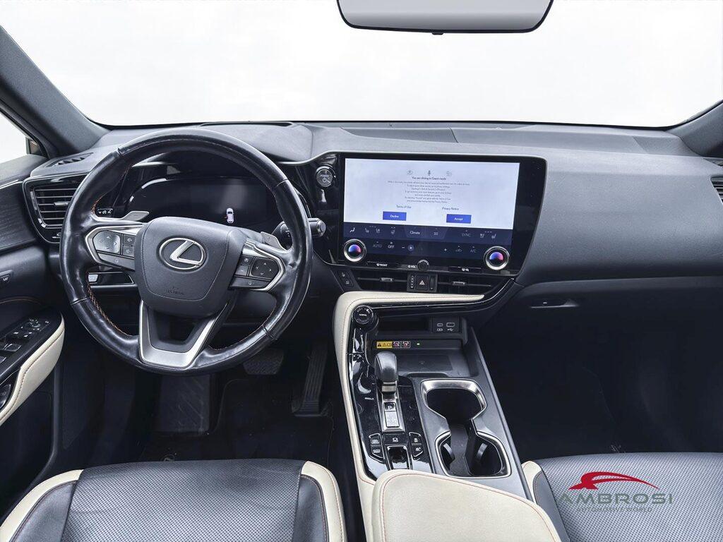 Lexus NX 2.5 plug-in Luxury 4wd e-cvt