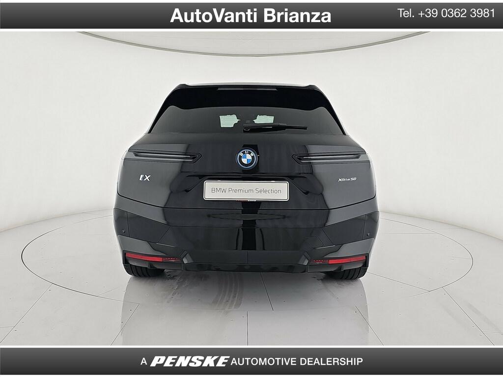 BMW iX xdrive50 pacchetto sportivo