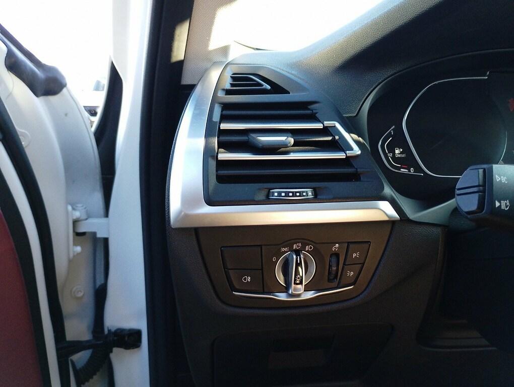 BMW X3 xdrive20d mhev 48V auto