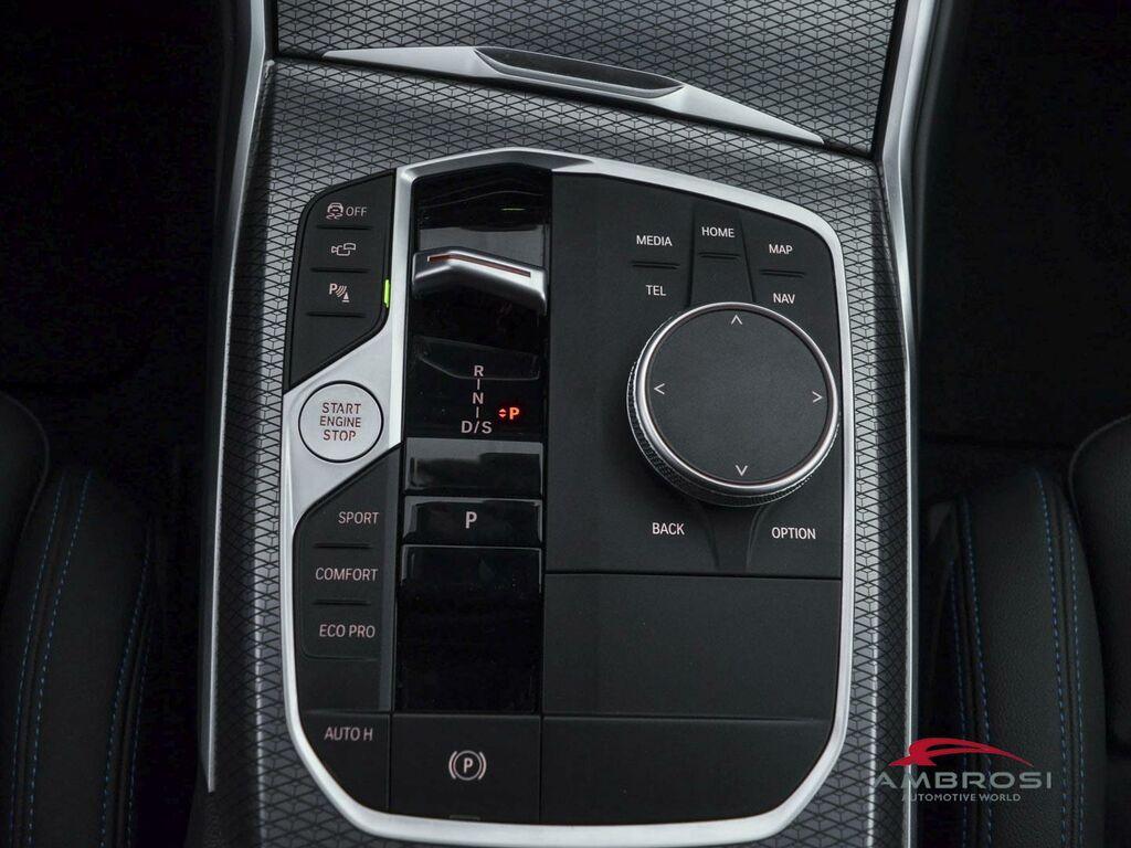 BMW Serie 3 320d Touring mhev 48V Msport xdrive auto