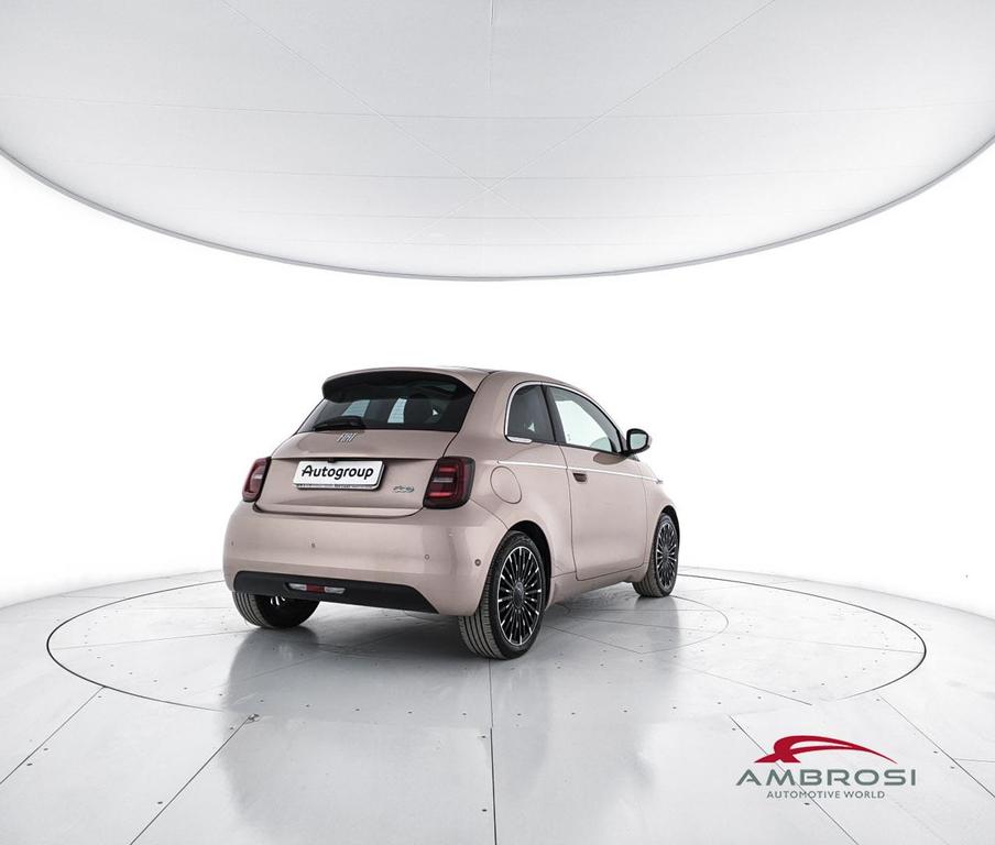 Fiat 500 e 42 kWh La Prima