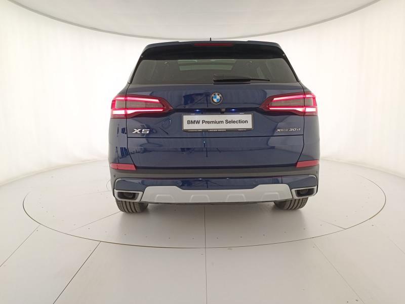 BMW X5 xdrive30d mhev 48V xLine auto