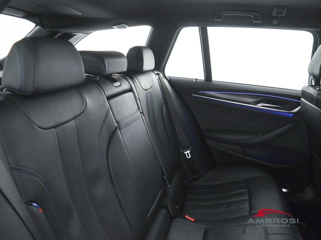 BMW Serie 5 530d Touring mhev 48V xdrive Msport auto