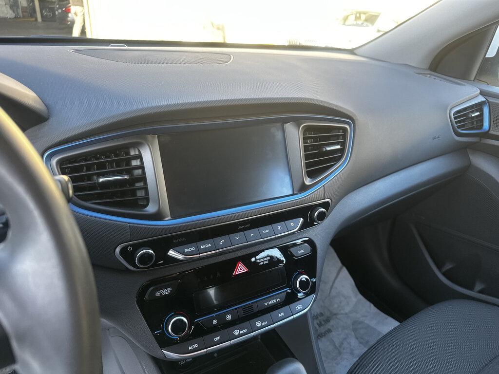 Hyundai Ioniq 1.6 hybrid Style 6dct my19