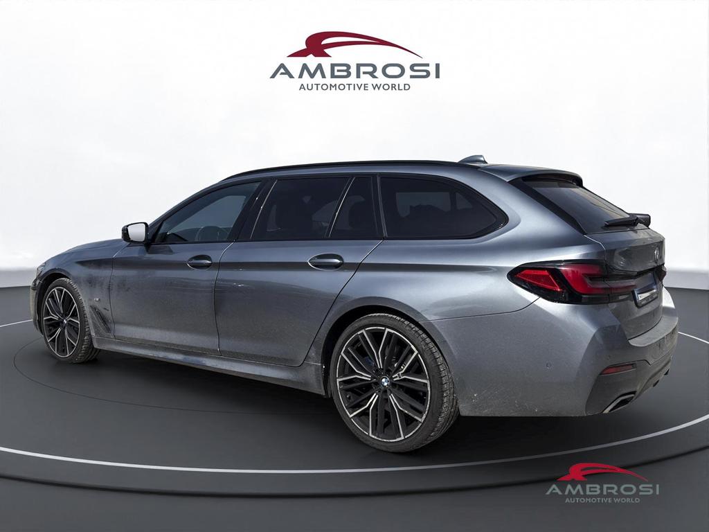 BMW Serie 5 520d Touring mhev 48V xdrive Msport auto