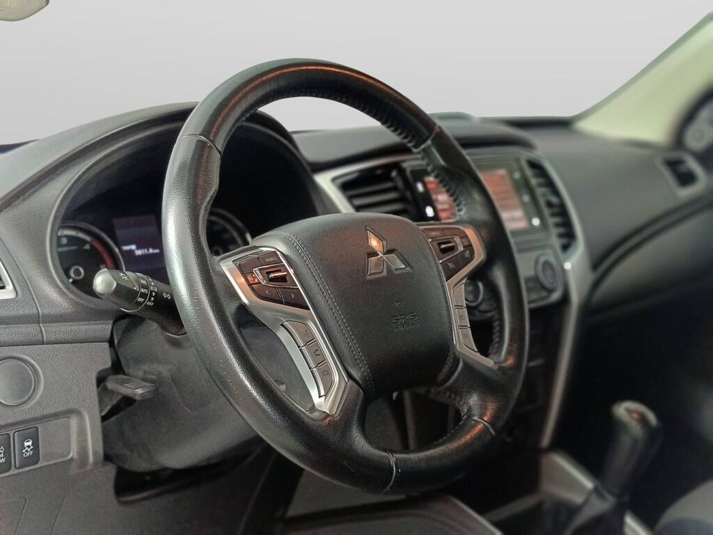 Mitsubishi L200 d.cab 2.3d Intense 4wd 150cv