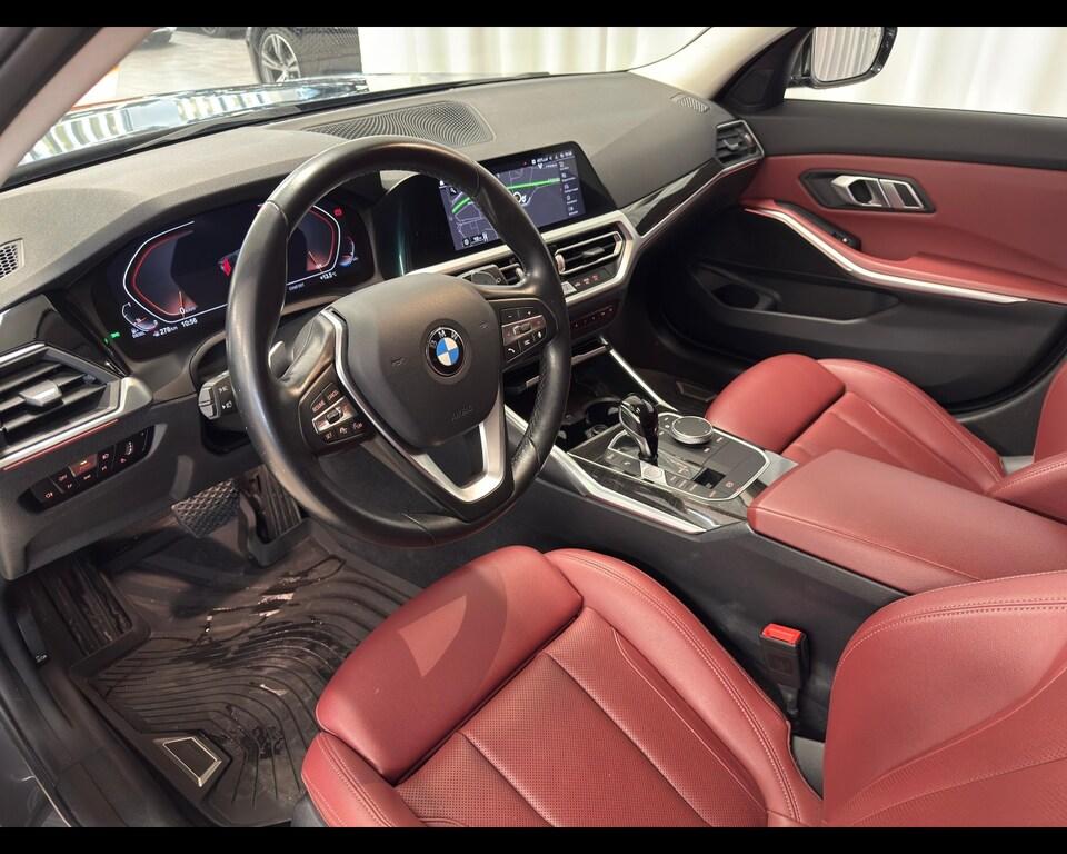 BMW Serie 3 320d Touring mhev 48V xdrive Luxury auto