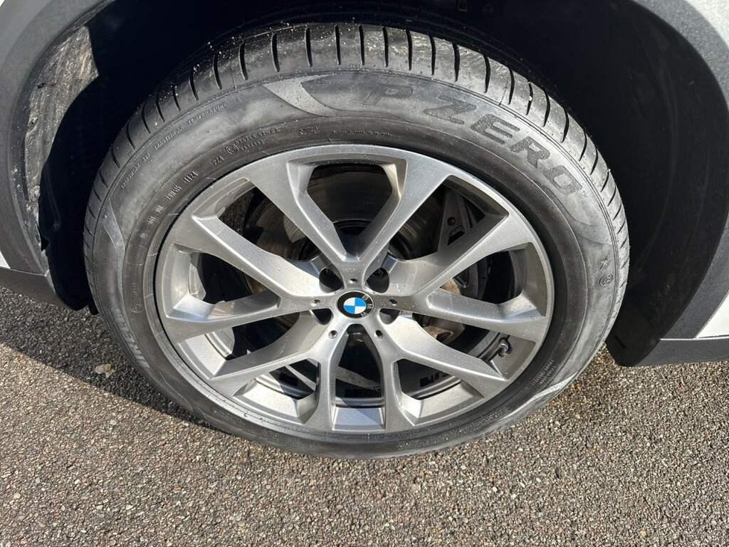 BMW X5 xdrive40d mhev 48V xLine auto