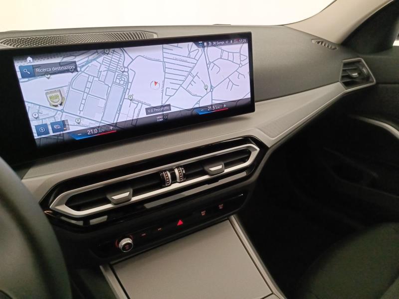 BMW Serie 3 320d Touring mhev 48V auto