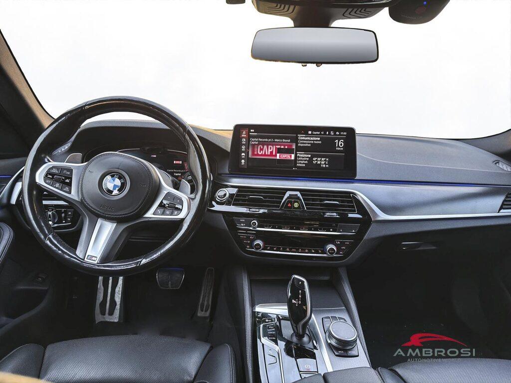 BMW Serie 5 520d Touring mhev 48V xdrive Msport auto
