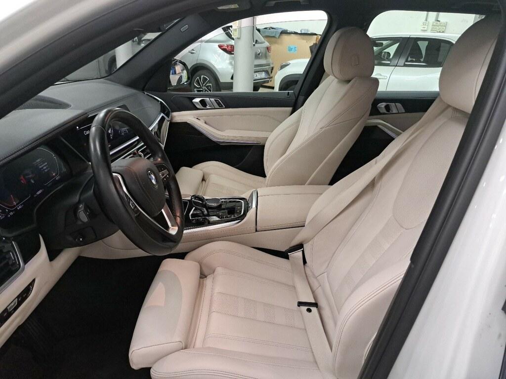 BMW X5 xdrive40d mhev 48V xLine auto