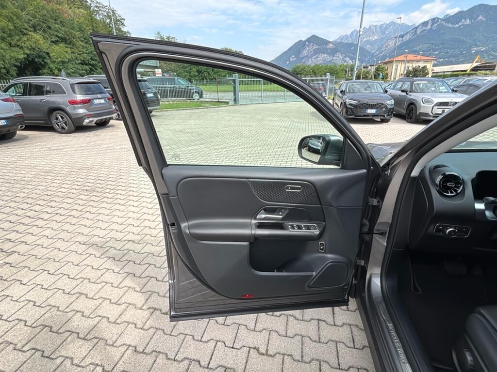 Mercedes GLB 180 d Advanced auto