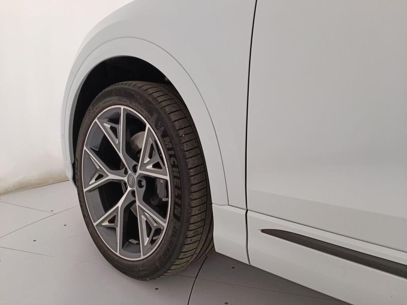 Audi Q8 S8 4.0 V8 tdi mhev Sport Attitude quattro tiptronic