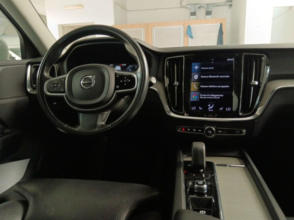 Volvo V60 c.country 2.0 B4 Business Pro awd auto