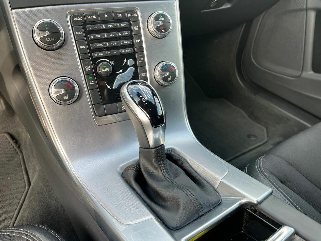 Volvo V60 2.0 D3 Momentum geartronic