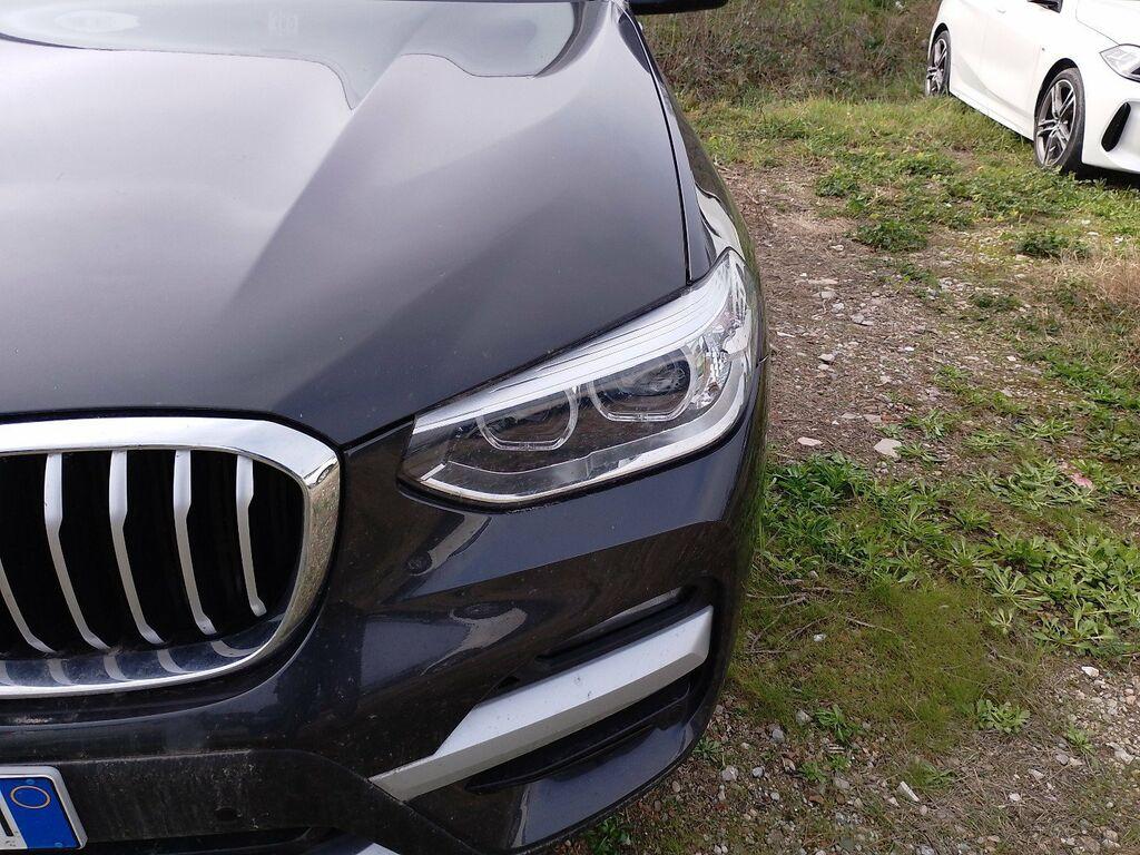 BMW X3 xdrive20d mhev 48V xLine auto