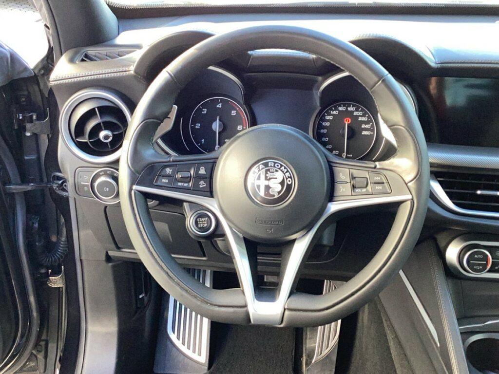 Alfa Romeo Stelvio 2.2 t Executive Q4 210cv auto my19