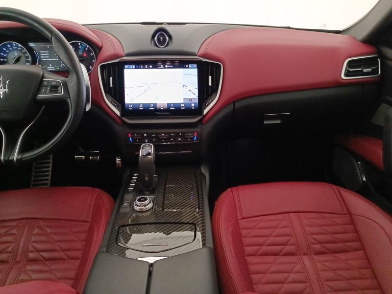 Maserati Ghibli 3.8 V8 Trofeo 580cv rwd auto