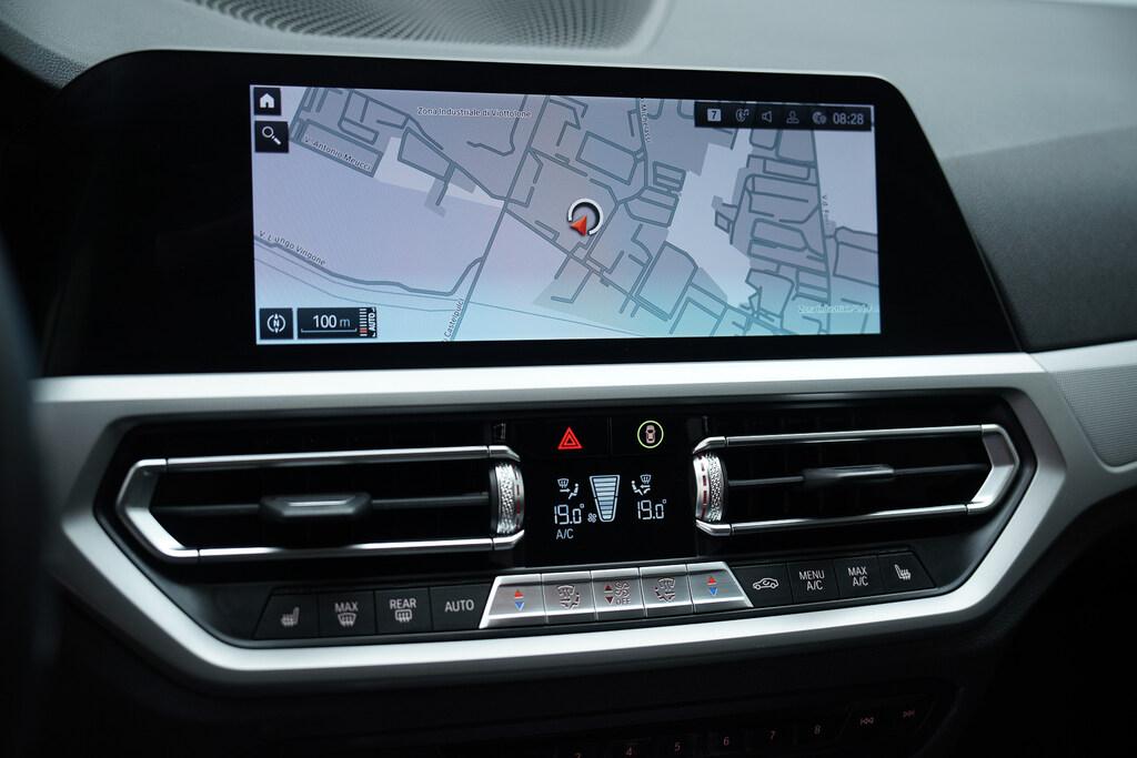 BMW Serie 3 320d Touring mhev 48V xdrive Business Advantage auto
