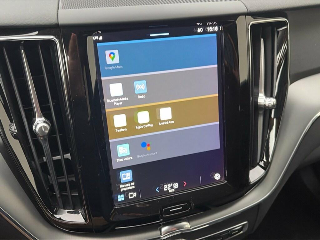 Volvo XC60 2.0 B4 Momentum auto