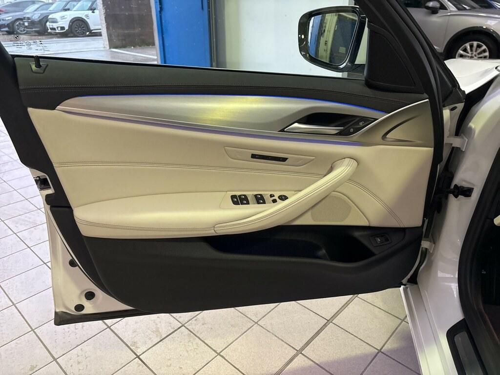 BMW Serie 5 530d Touring mhev 48V xdrive Business auto