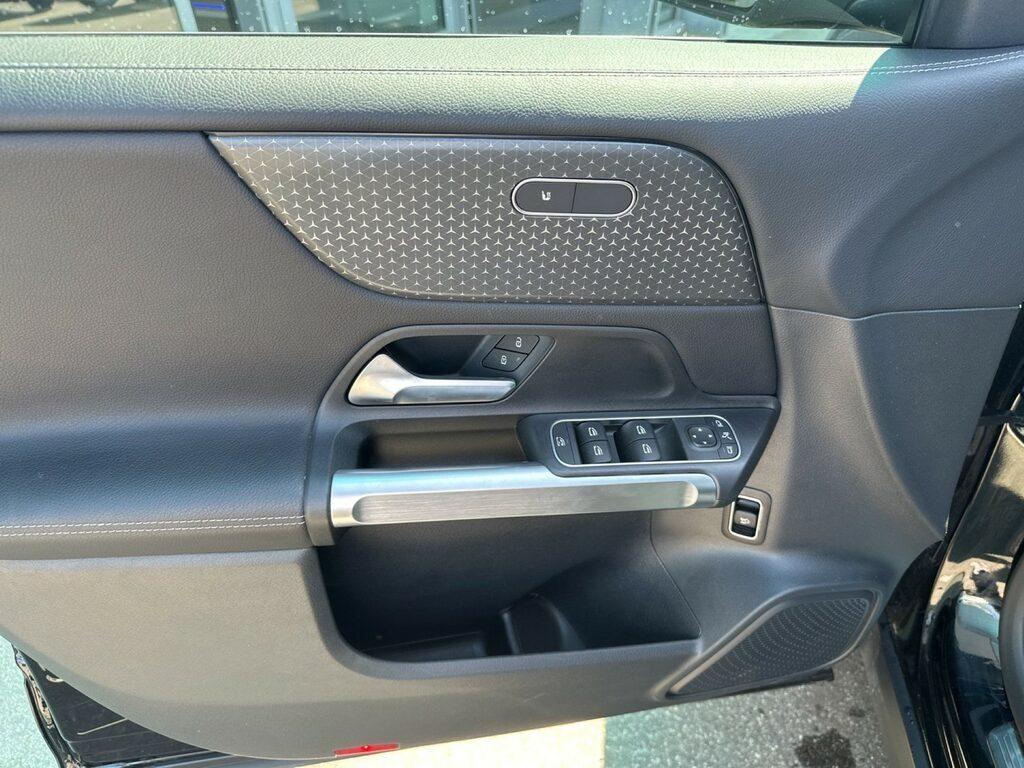 Mercedes GLB 180 d Progressive Advanced auto