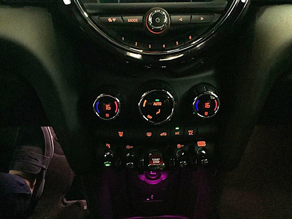 Mini Cooper Cabrio 1.5 Cooper Hype Auto