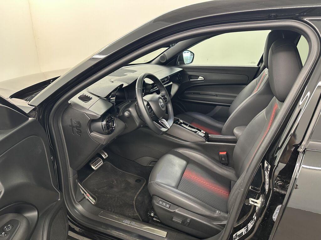 Alfa Romeo Alfa Romeo Junior 1.2 ibrida Speciale 136cv edct6