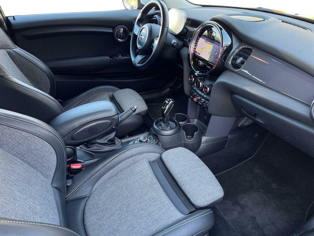 Mini Cooper 1.5 TwinPower Turbo Cooper Business DCT