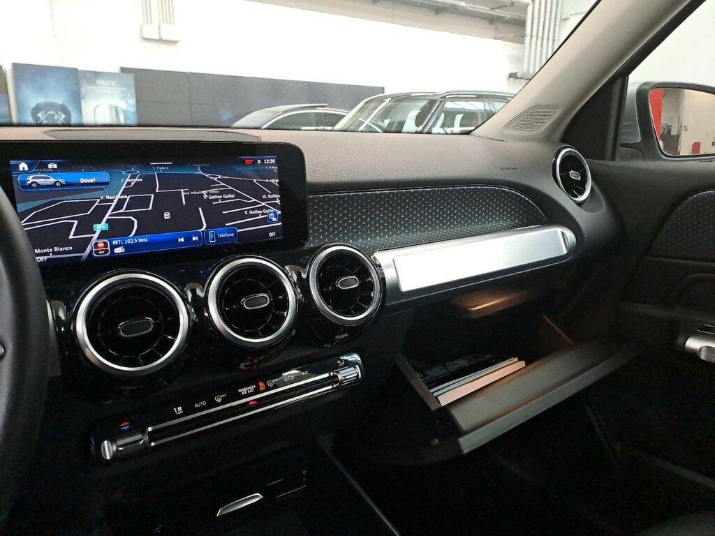 Mercedes GLB 180 d Progressive Advanced auto