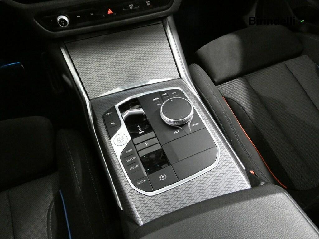 BMW Serie 3 318d Touring mhev 48V auto