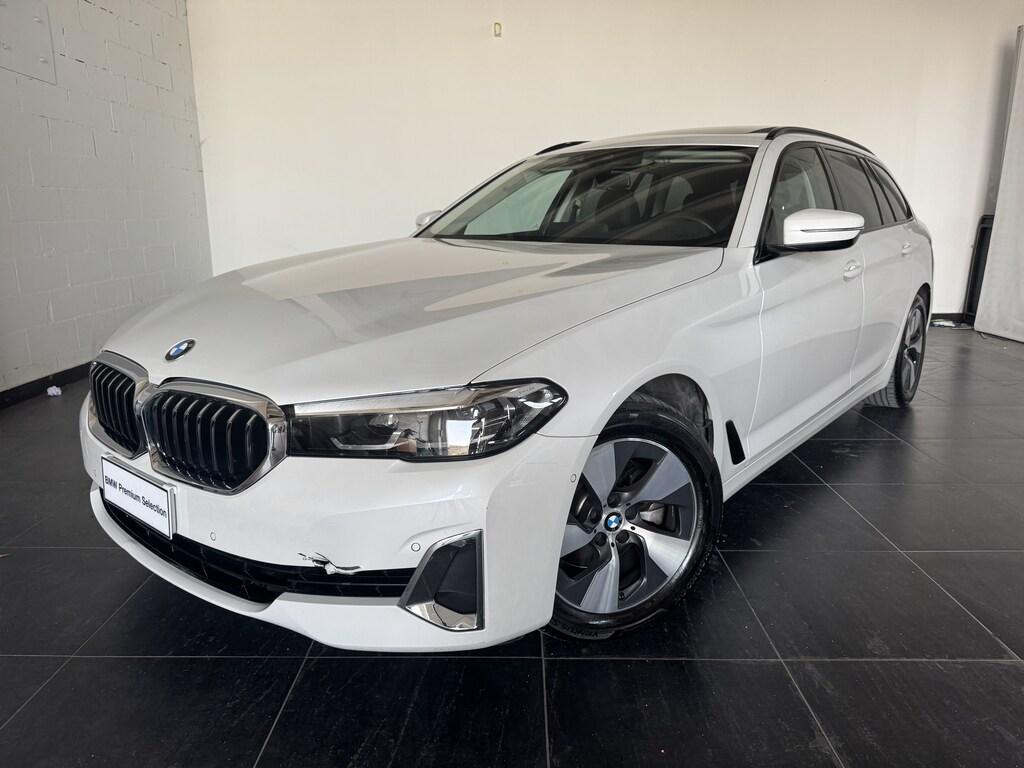 BMW Serie 5 520d Touring mhev 48V xdrive Luxury auto