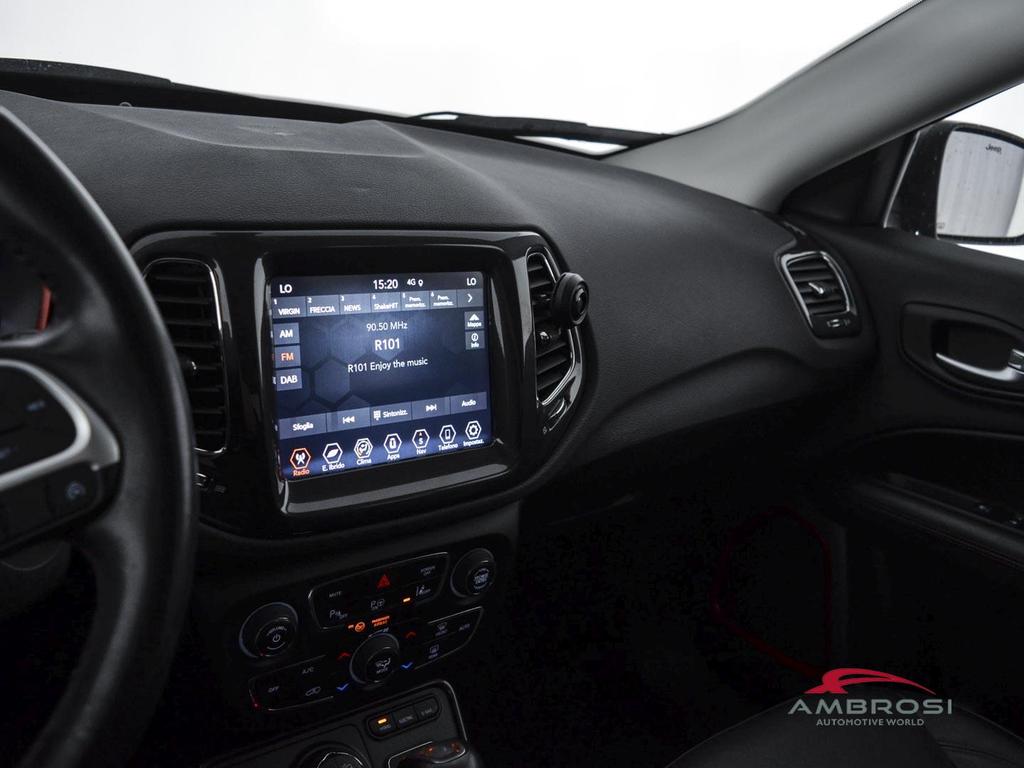 Jeep Compass 1.3 turbo t4 phev Trailhawk 4xe at6