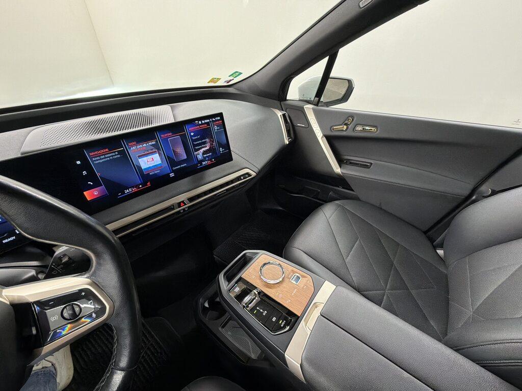 BMW iX xdrive40